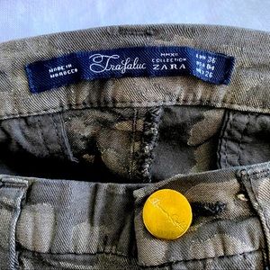 Zara Camouflage Skinny Pants
